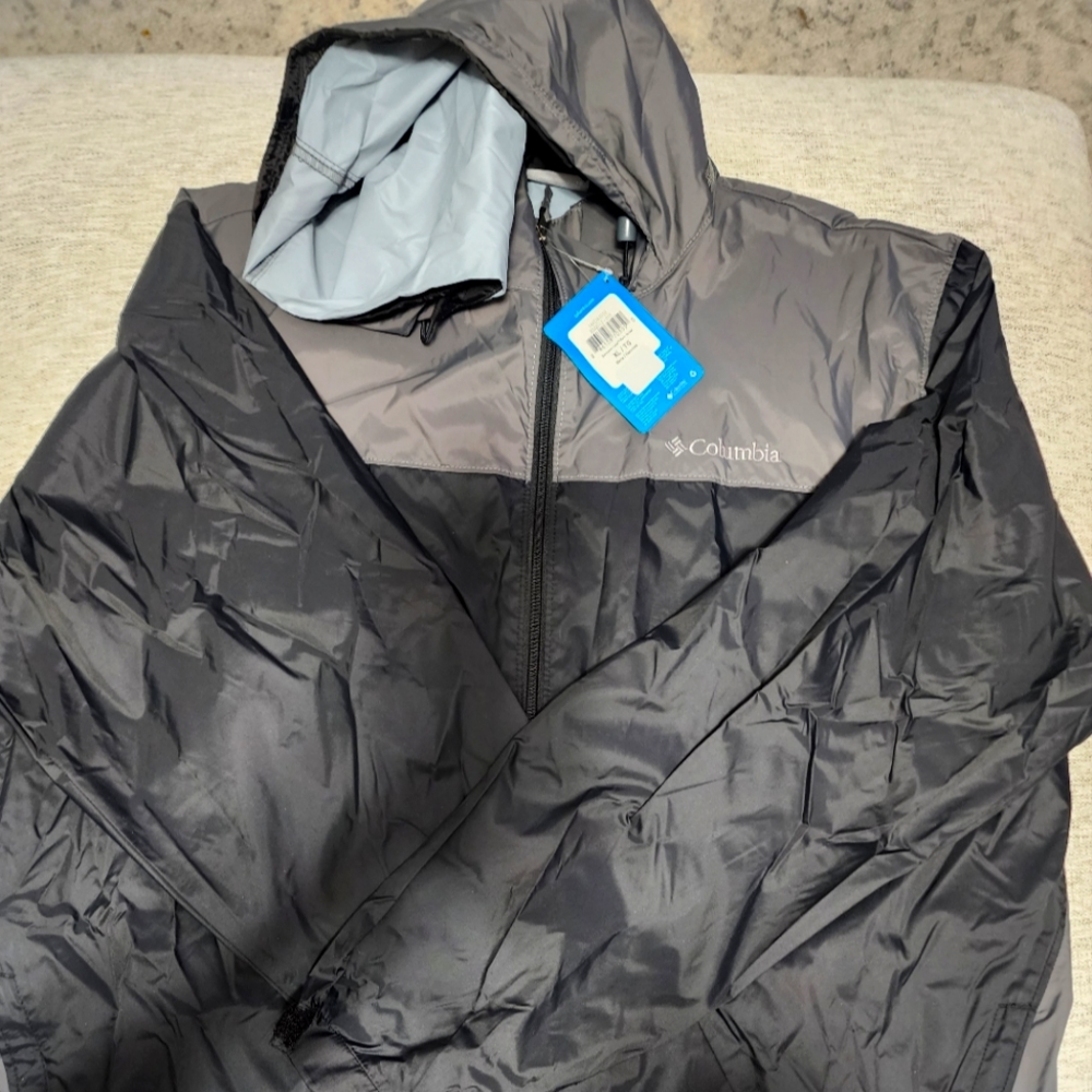 NWT! Columbia rain jacket XL